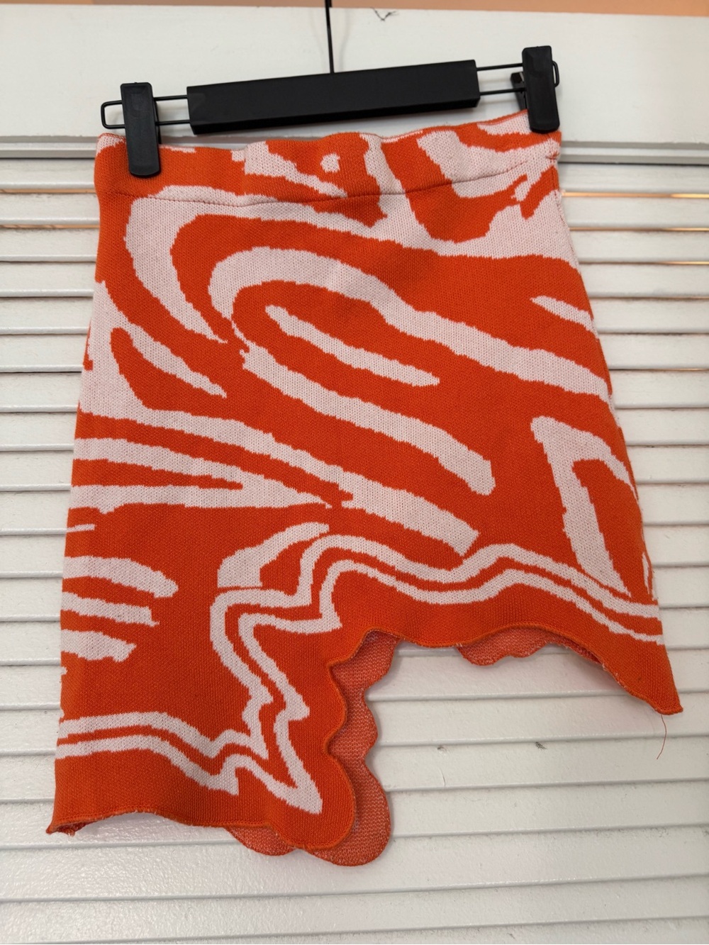AKIRA Orange and Cream Abstract Knit Mini Skirt with Scalloped Hem